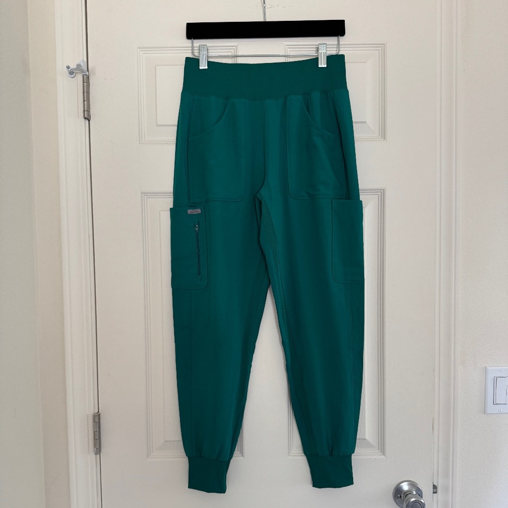 Landau Forward 7-Pocket Rib Knit Waistband Cargo Jogger Scrub Pants Hunter Green